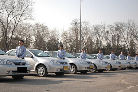 成都豪景租車提示:租車必知三點